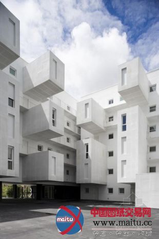 dosmasuno arquitectos设计的西班牙一个社会住宅