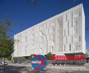 dosmasuno arquitectos设计的西班牙一个社会住宅