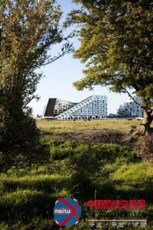 BIG设计的丹麦The 8 House获2012AIA荣誉奖