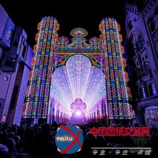 比利时LED灯组成的光之教堂