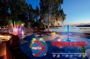 RS+设计的波兰一座水上游乐场