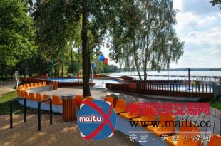 RS+设计的波兰一座水上游乐场