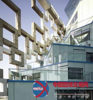 Make Architects设计的英国立方大厦