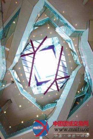 Make Architects设计的英国立方大厦