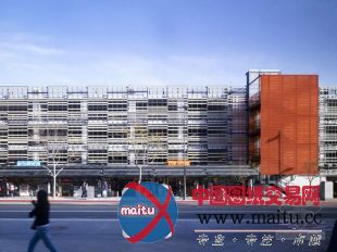 Brooks Scarpa设计的美国圣莫尼卡广场车库