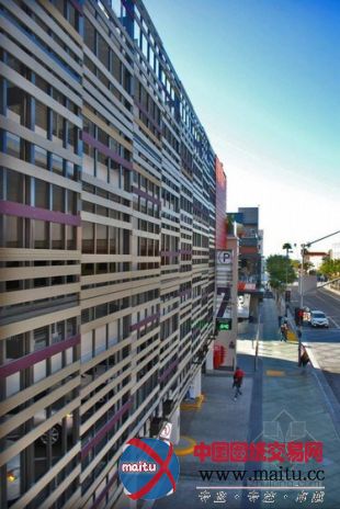 Brooks Scarpa设计的美国圣莫尼卡广场车库