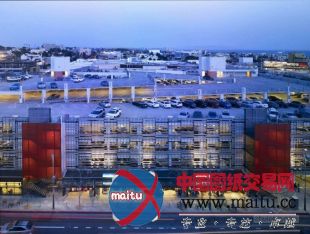 Brooks Scarpa设计的美国圣莫尼卡广场车库