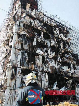 松北区一工地起火未造成人员伤亡