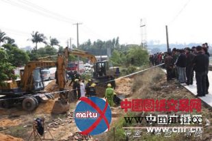 厦门施工工地坍塌 工人被埋身亡