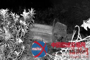 莆田“收费”村道坍塌 过路车坠崖司机遇难