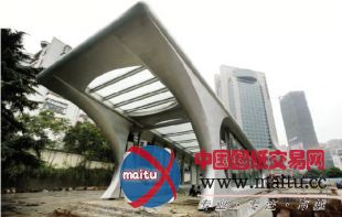 武汉地铁2号线出入口完工 造型似蛙跳