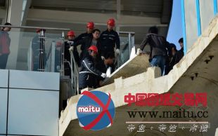 昆明地铁脱轨致1死1伤现场:司机室凹陷挡风玻璃全碎