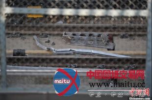 昆明地铁脱轨致1死1伤现场:司机室凹陷挡风玻璃全碎