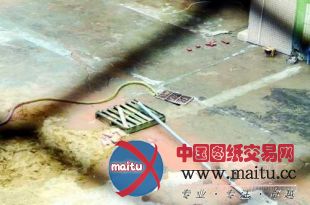 东莞电镀厂猛排污水 老板称环保关系很硬