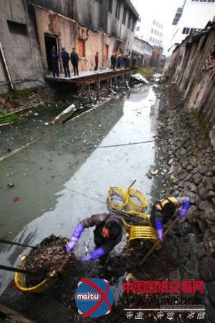 浙江环保局长 回应污水河责任不在我们