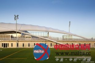 Archi5设计的法国拉格朗日体育场