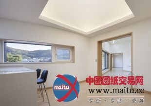 JOHO Architecture设计的韩国弯曲的房子