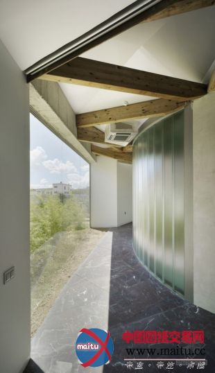 XPIRAL设计的西班牙圆形住宅