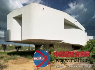 XPIRAL设计的西班牙圆形住宅