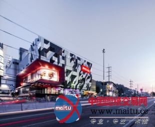 Supermachine设计的泰国TUKCOM商场