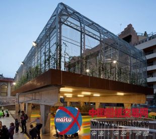 Guzmán de Yarza Blache设计西班牙架高体育场