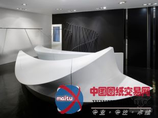 扎哈·哈迪德设计的香港“店中店”展台