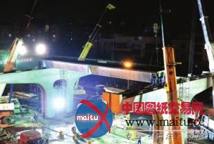 成温射线高架桥“空中施工” 顺利保障工期目标