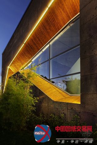 Tago设计的土耳其美轮美奂的SY大楼