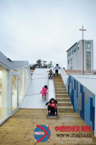 Wet + Antonio G. Liñan设计的朝鲜半岛Sannaedeul儿童活动中心