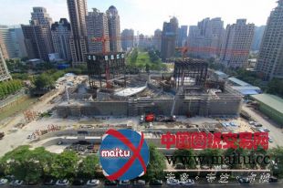 伊东丰雄设计的台中大都会歌剧院正在建设