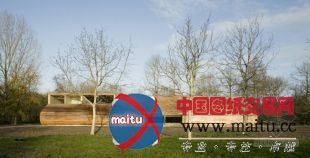 70F建筑事务所设计的荷兰木制羊厩