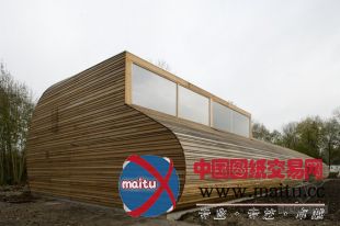 70F建筑事务所设计的荷兰木制羊厩