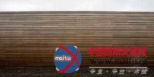 70F建筑事务所设计的荷兰木制羊厩