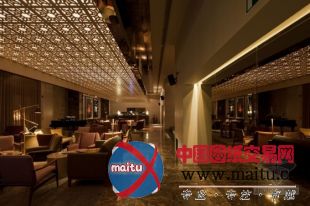 葡萄牙优雅的酒吧空间设计