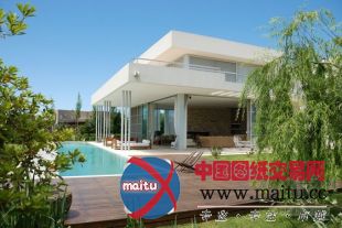 绿水环绕的私人住宅设计