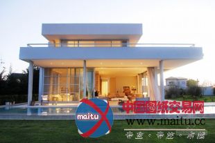 绿水环绕的私人住宅设计