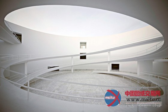 西班牙当代建筑师阿尔伯托·坎波·巴埃萨获2013年布鲁特建筑奖