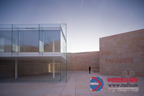 西班牙当代建筑师阿尔伯托·坎波·巴埃萨获2013年布鲁特建筑奖