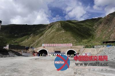 “玉树第一隧道”-通天河隧道正式贯通