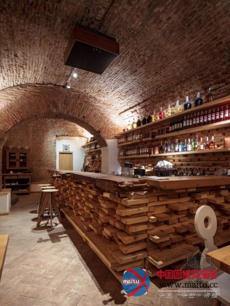 罗马尼亚传统风格装饰住宅设计