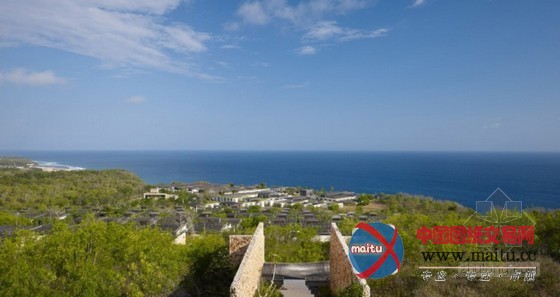 简约时尚环保型的巴厘岛乌鲁瓦图酒店设计