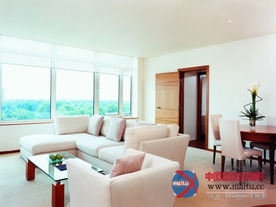 现代风格伦敦科莫大都会酒店装修设计