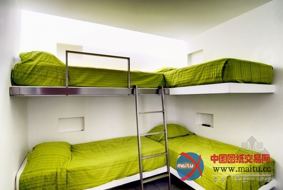 秘鲁风景优美的白色盒子状住宅装修设计