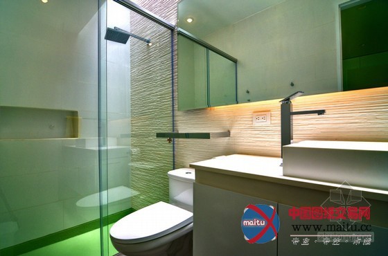 秘鲁风景优美的白色盒子状住宅装修设计