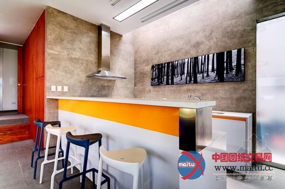 秘鲁风景优美的白色盒子状住宅装修设计