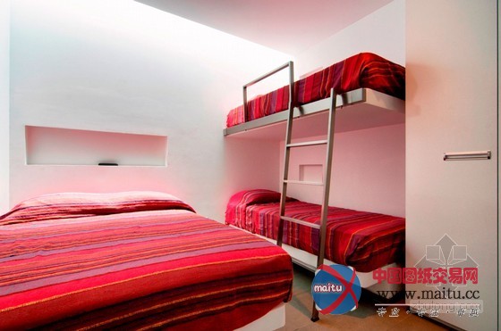 秘鲁风景优美的白色盒子状住宅装修设计