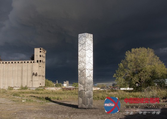 Courtney Creenan设计的美国蜜蜂“摩天大楼”