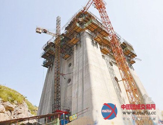 中国铁路桥梁西北最高墩封顶