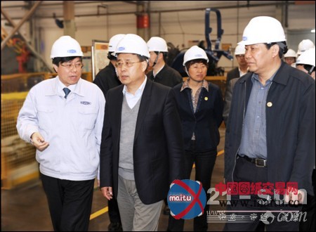 山东省委副书记、代省长郭树清调研雷沃重工