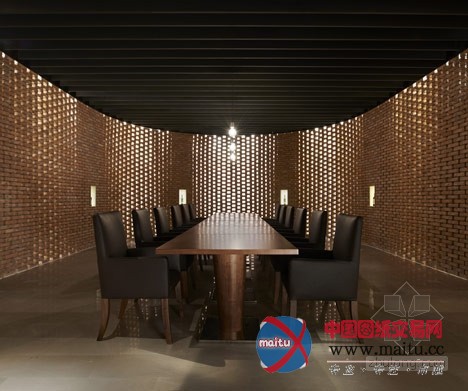 SAKO建筑师设计的北京星号酒窖及餐厅设计